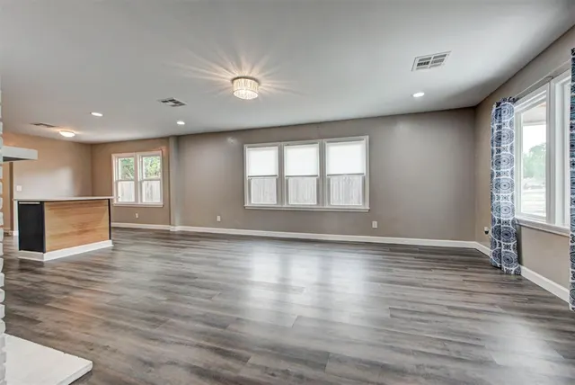 Photo 5 — 2319 NW 18th Street, Oklahoma City, OK 73107