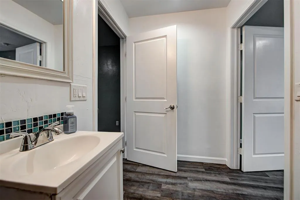 Photo 13 — 2319 NW 18th Street, Oklahoma City, OK 73107