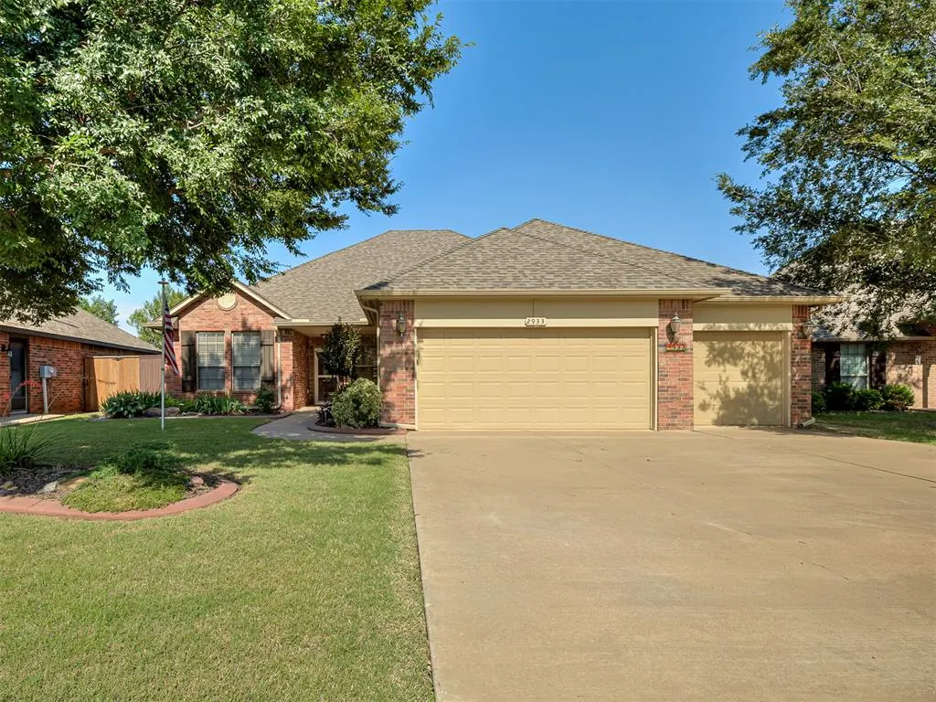 Front exterior — 2933 Firewheel Road, Edmond, OK 73013