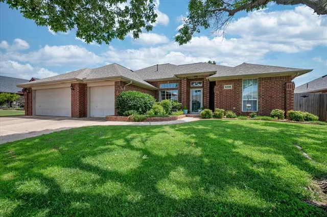 Front exterior — 6008 SE 57th Street, Oklahoma City, OK 73135
