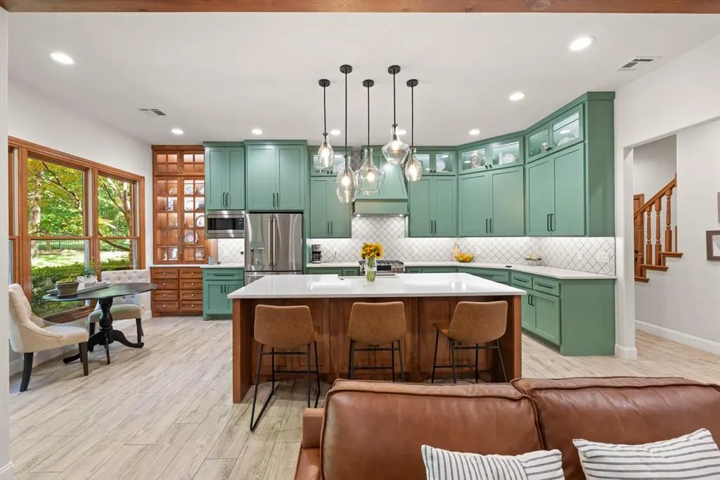 Photo 4 — 3824 Deerbrook Court, Edmond, OK 73003