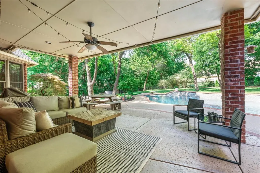 Photo 11 — 3824 Deerbrook Court, Edmond, OK 73003