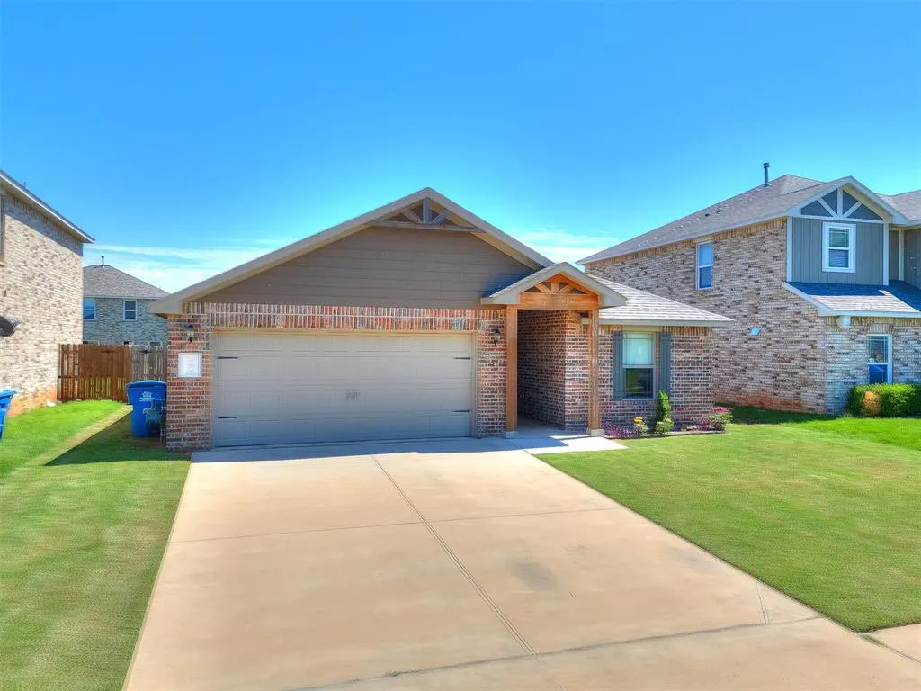 Photo 2 — 1104 NW 4th Street, Newcastle, OK 73065