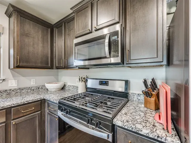 Photo 8 — 1104 NW 4th Street, Newcastle, OK 73065