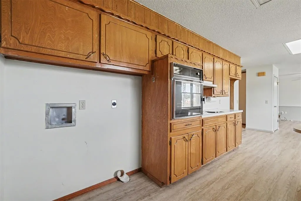 Photo 14 — 414 E Broadway Street, Leedey, OK 73654