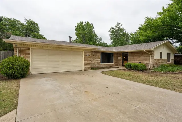 Photo 2 — 10724 Major Avenue, Oklahoma City, OK 73120