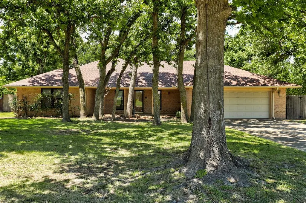 Front exterior — 1617 High Meadows Drive, Choctaw, OK 73020