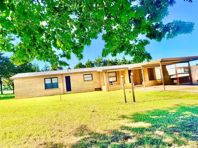 Photo 3 — 3150 N Bryant Avenue, Edmond, OK 73034