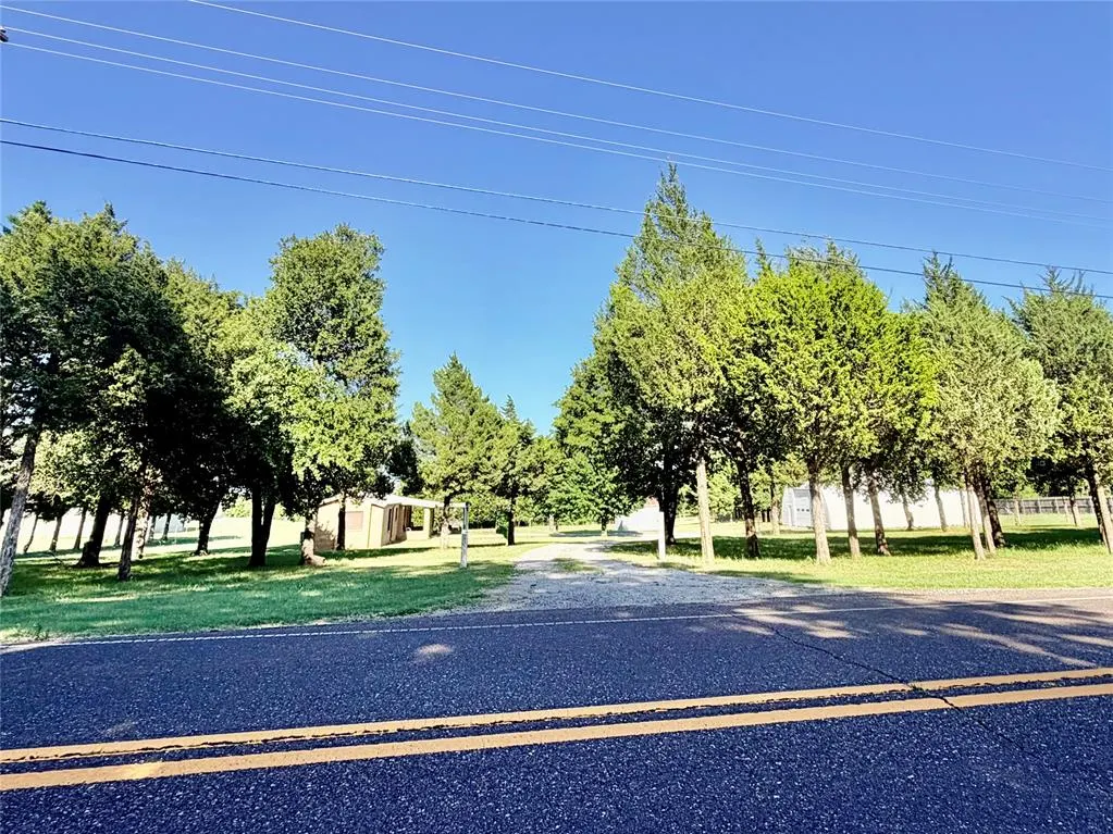 Photo 4 — 3150 N Bryant Avenue, Edmond, OK 73034