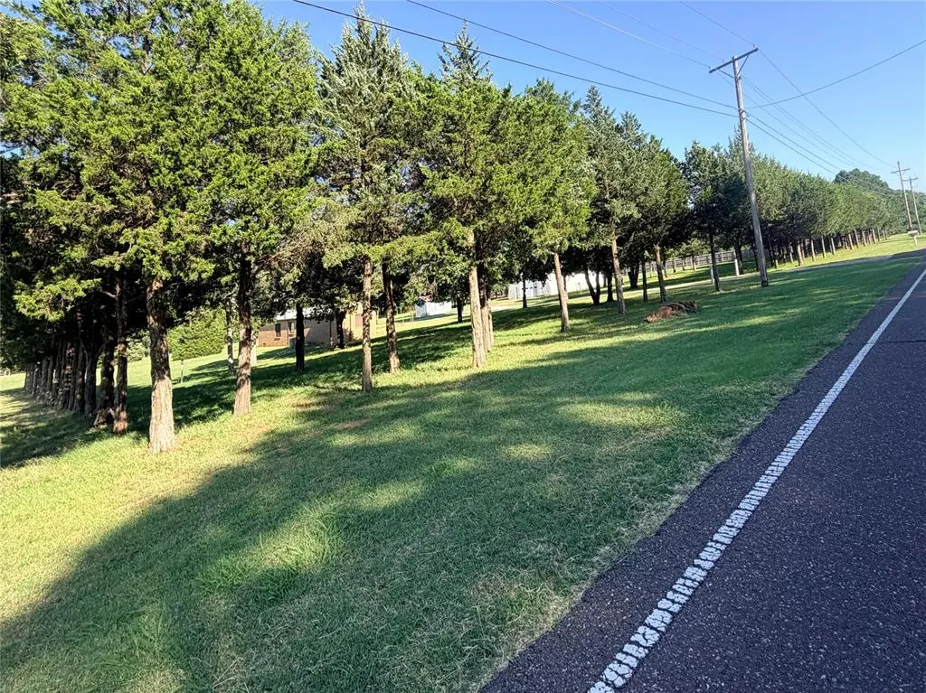 Photo 5 — 3150 N Bryant Avenue, Edmond, OK 73034