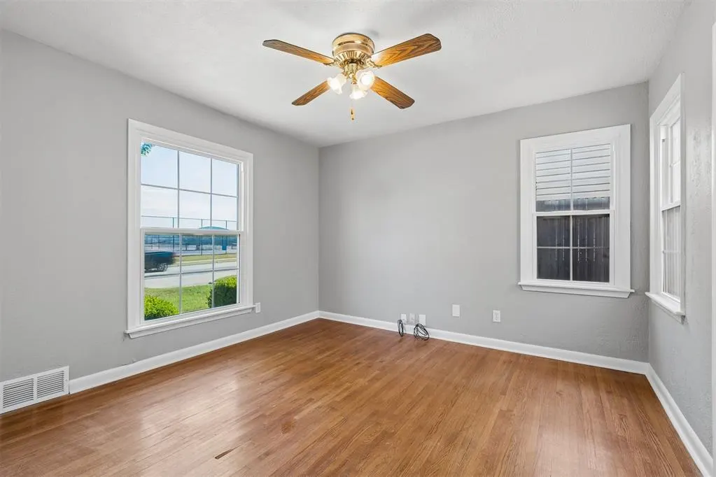 Photo 6 — 2736 NW 27th Street, Oklahoma City, OK 73107