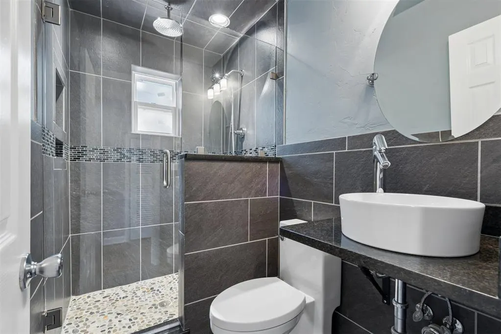 Photo 7 — 2736 NW 27th Street, Oklahoma City, OK 73107