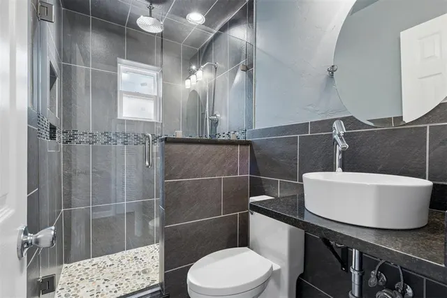 Photo 7 — 2736 NW 27th Street, Oklahoma City, OK 73107
