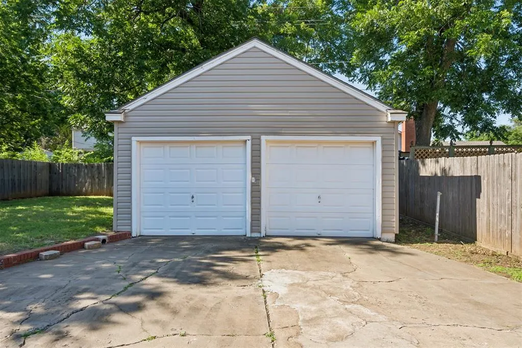 Photo 12 — 2736 NW 27th Street, Oklahoma City, OK 73107