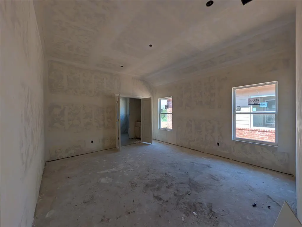 Photo 4 — 4909 Limestone Drive, Oklahoma City, OK 73179