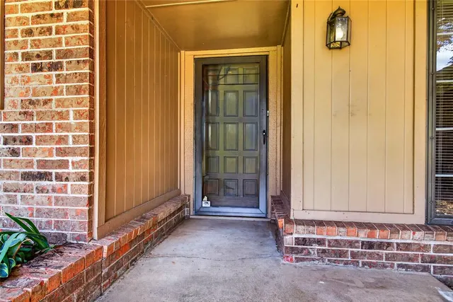 Photo 4 — 1200 Rockwood Drive, Edmond, OK 73013