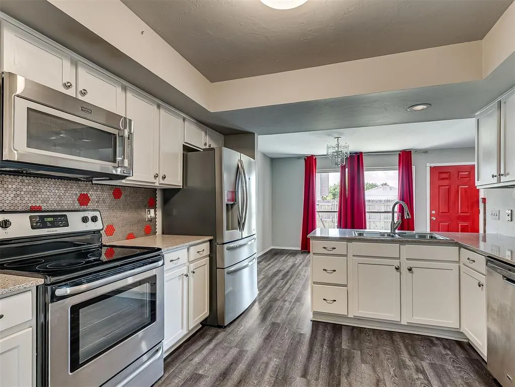 Photo 12 — 4606 Hemlock Lane, Oklahoma City, OK 73162