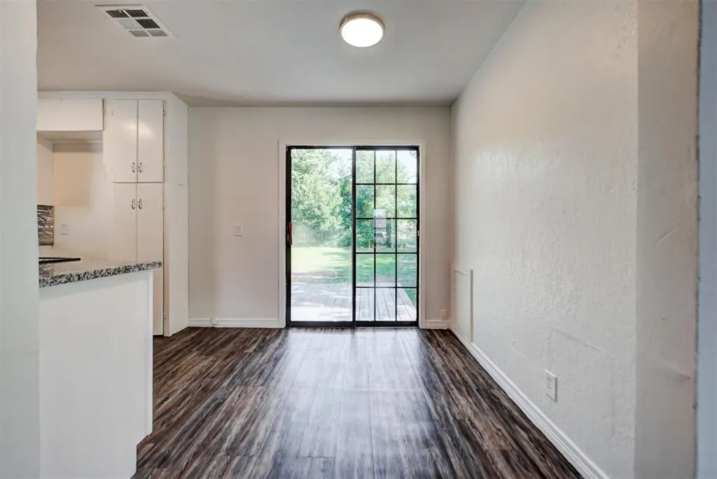 Photo 11 — 6709 NW 24th Street, Bethany, OK 73008