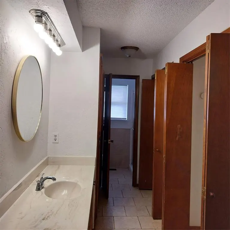 Photo 8 — 3720 Windswest Court, Oklahoma City, OK 73179