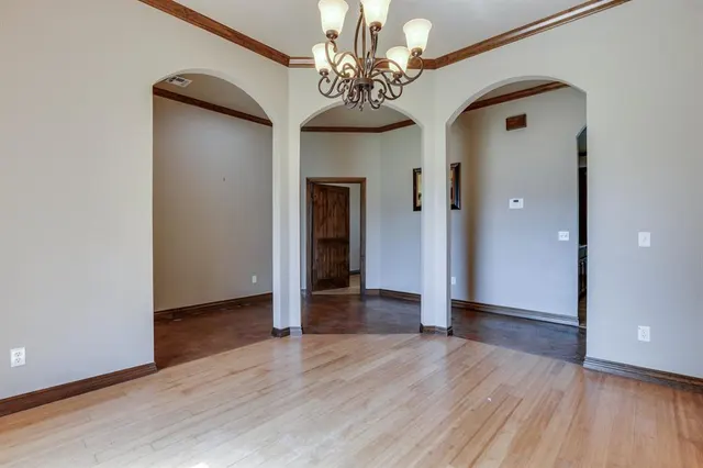 Photo 6 — 617 N Kate Avenue, Oklahoma City, OK 73117