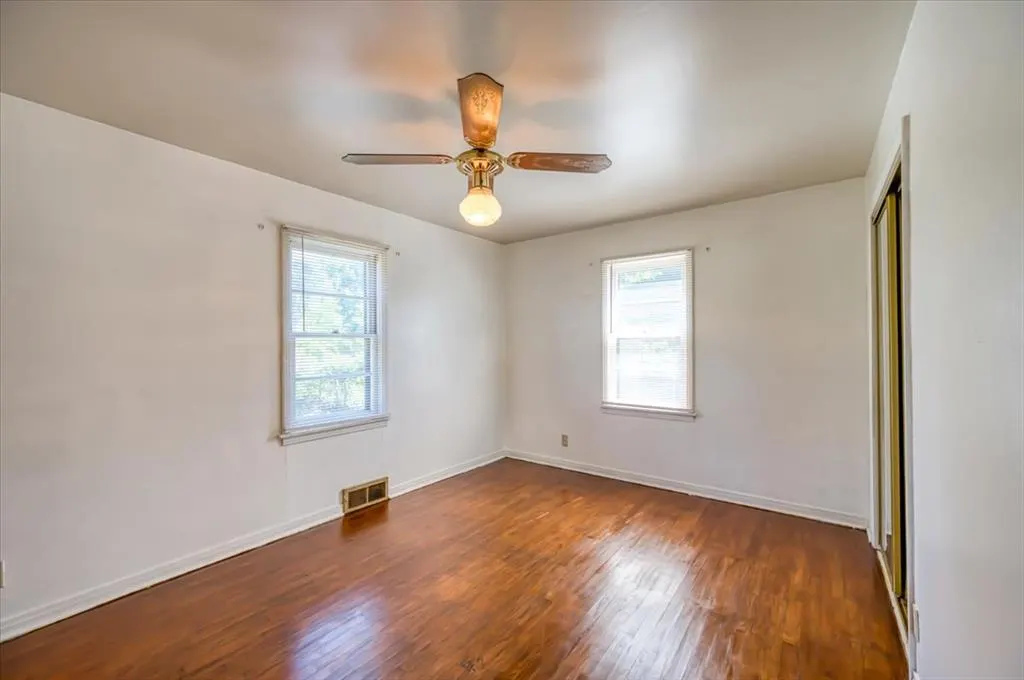 Photo 12 — 937 SW 34 Street, Oklahoma City, OK 73109
