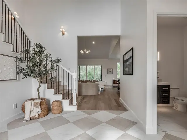 Photo 8 — 2805 Deer Valley Lane, Yukon, OK 73099