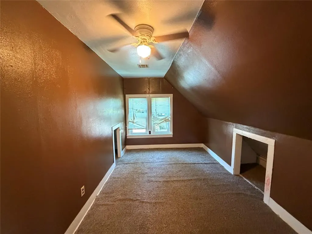 Photo 12 — 221 N Barker Avenue, El Reno, OK 73036