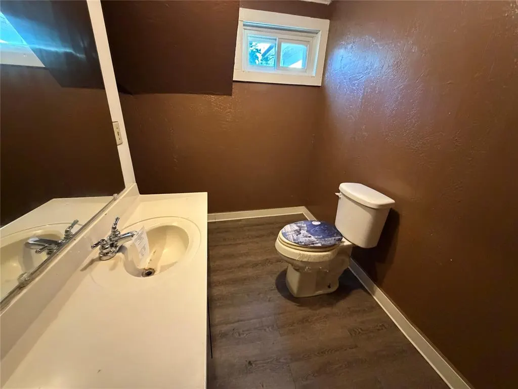 Photo 13 — 221 N Barker Avenue, El Reno, OK 73036