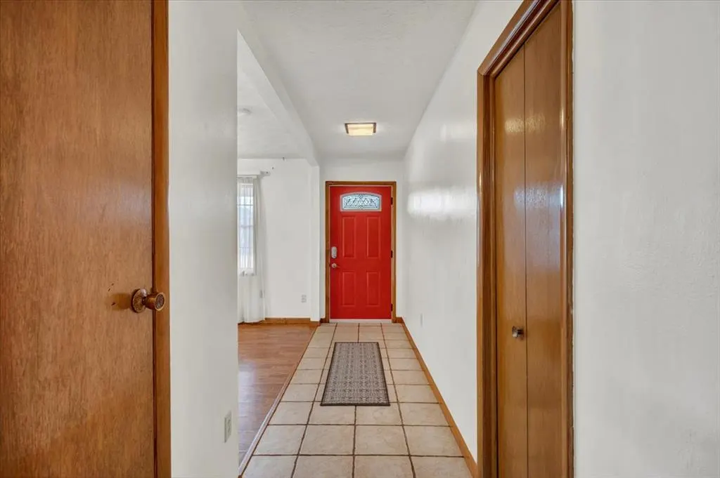 Photo 3 — 108 W Paul Street, Elmore City, OK 73433