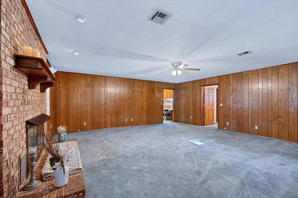 Photo 9 — 108 W Paul Street, Elmore City, OK 73433