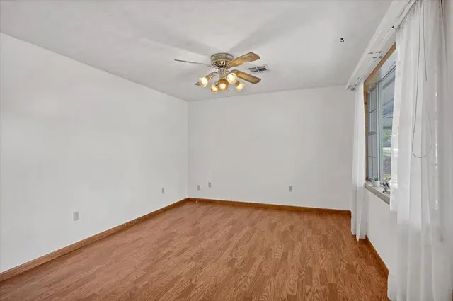 Photo 5 — 108 W Paul Street, Elmore City, OK 73433