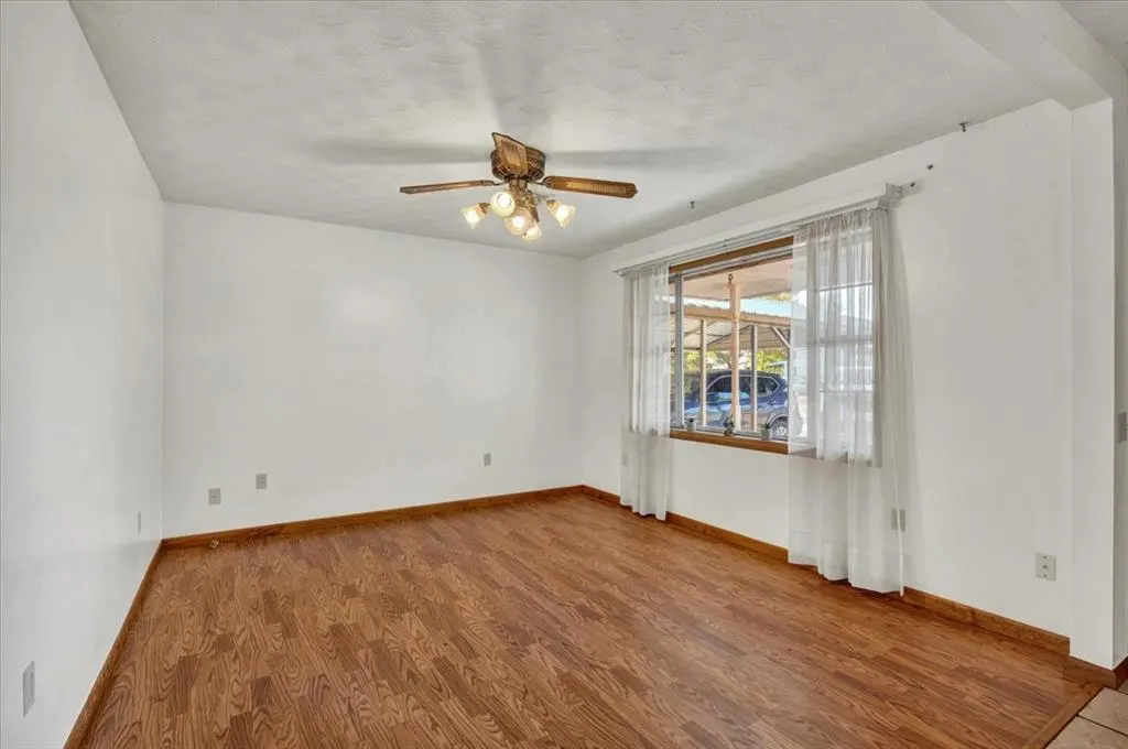 Photo 6 — 108 W Paul Street, Elmore City, OK 73433