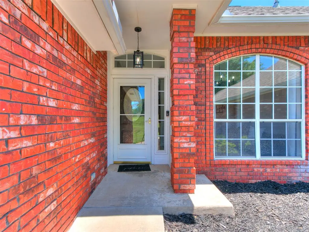 Photo 6 — 7212 Sapphire Lane, Oklahoma City, OK 73150
