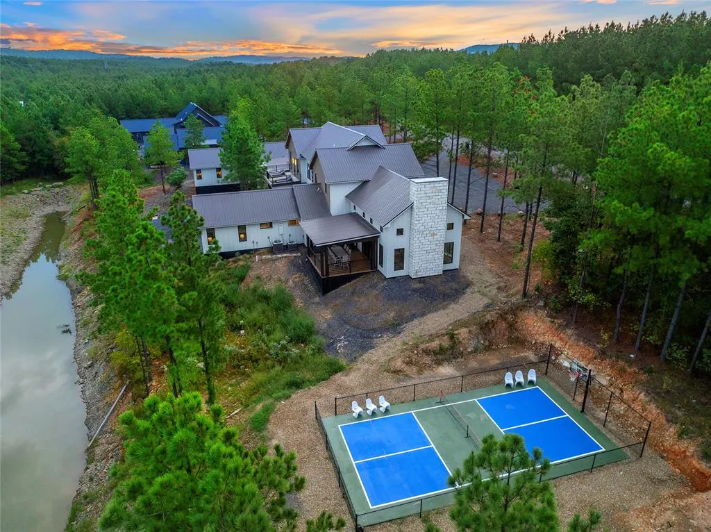 Front exterior — 269 Boulder Path, Broken Bow, OK 74728