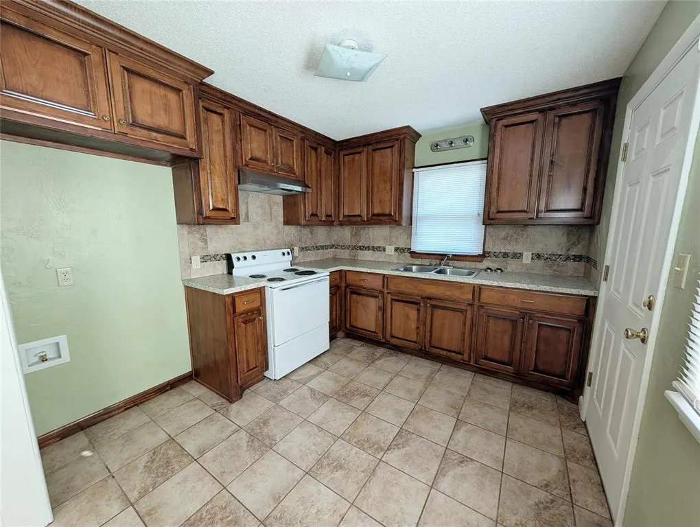 Photo 6 — 5600 S Rockwood Avenue, Oklahoma City, OK 73119