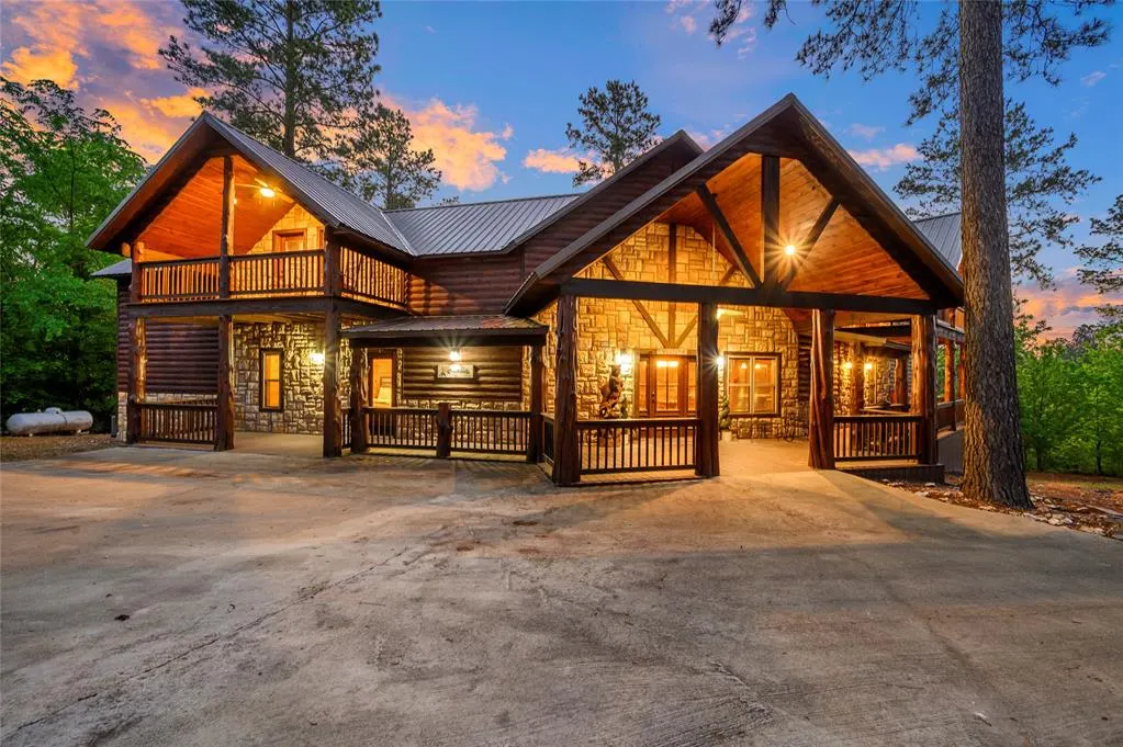 Photo 5 — 412 W Eagle Mountain Trail, Broken Bow, OK 74728