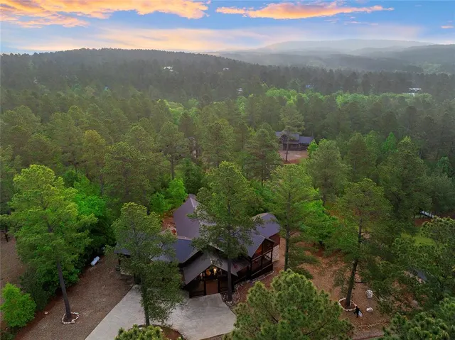Photo 7 — 412 W Eagle Mountain Trail, Broken Bow, OK 74728