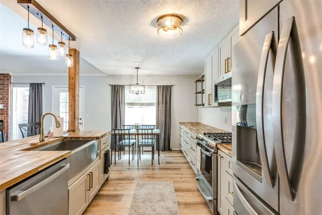 Photo 4 — 1705 Saint Christopher Drive, Edmond, OK 73003