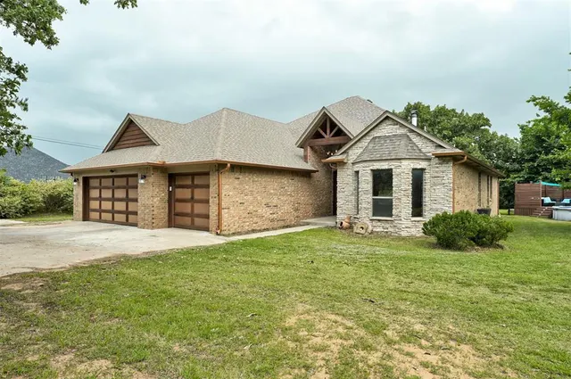 Front exterior — 14503 E Wilshire Boulevard, Jones, OK 73049