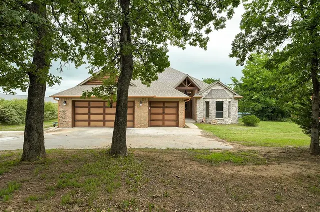 Photo 3 — 14503 E Wilshire Boulevard, Jones, OK 73049