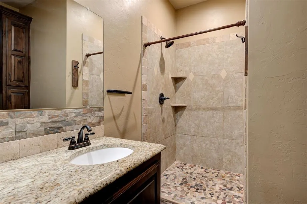 Photo 25 — 14503 E Wilshire Boulevard, Jones, OK 73049