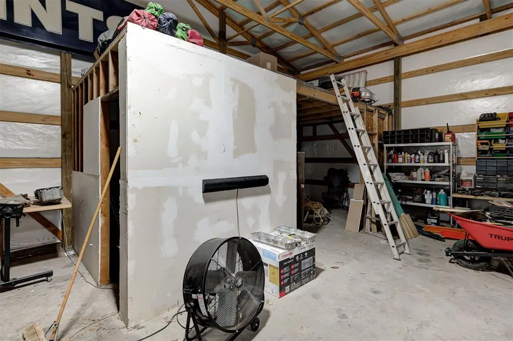 Photo 42 — 14503 E Wilshire Boulevard, Jones, OK 73049