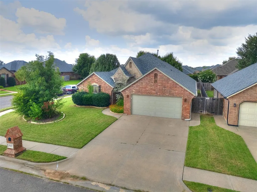Photo 3 — 17217 Picasso Drive, Oklahoma City, OK 73170