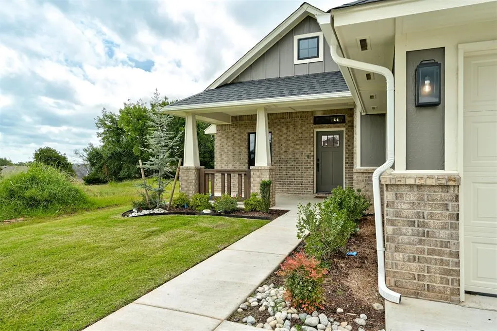 Photo 3 — 4840 Indigo Lane, Edmond, OK 73034