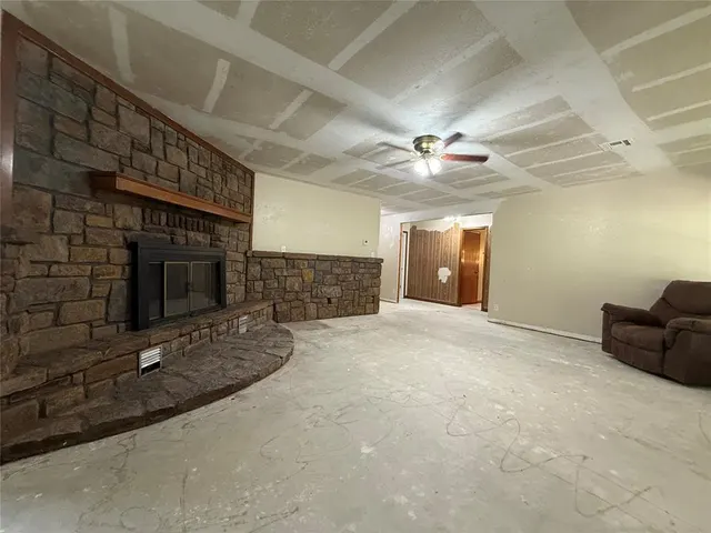 Photo 7 — 11484 N 3670 Road, Okemah, OK 74859