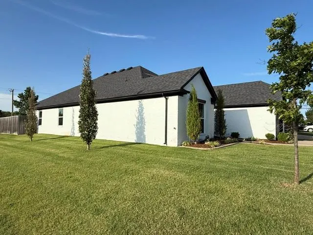 Photo 3 — 208 E Copper Canyon Avenue, Stillwater, OK 74075