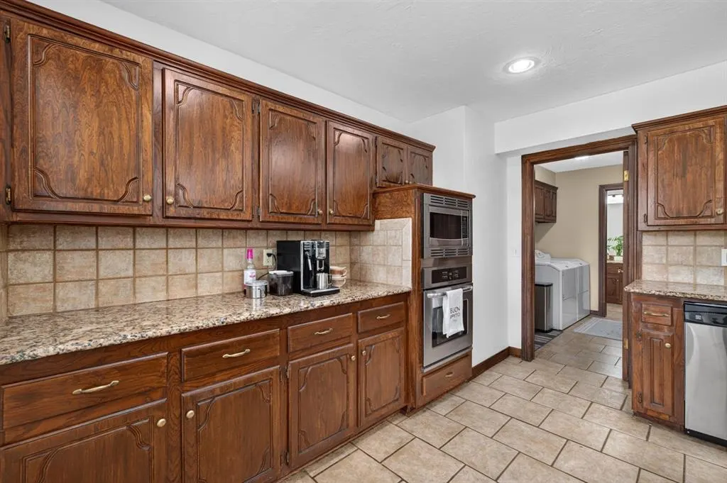 Photo 14 — 1809 Nighthawk Court, Edmond, OK 73034