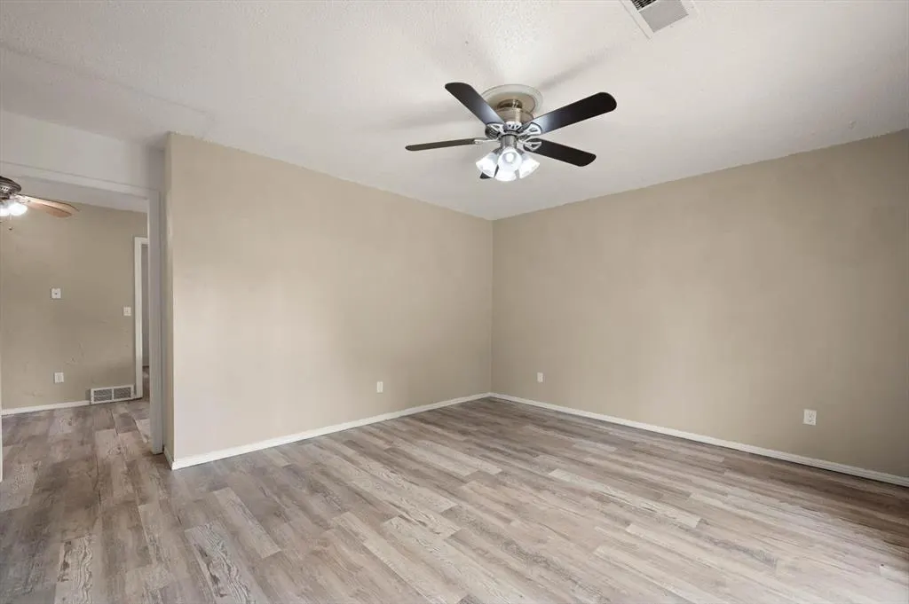 Photo 6 — 637 Redstone Avenue, Edmond, OK 73013