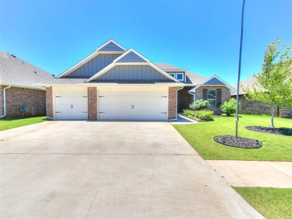 Photo 3 — 3909 Palmetto Trail, Oklahoma City, OK 73179