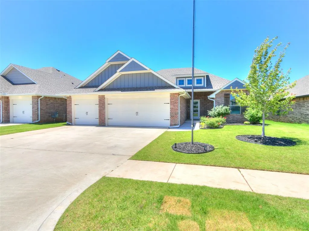 Photo 4 — 3909 Palmetto Trail, Oklahoma City, OK 73179